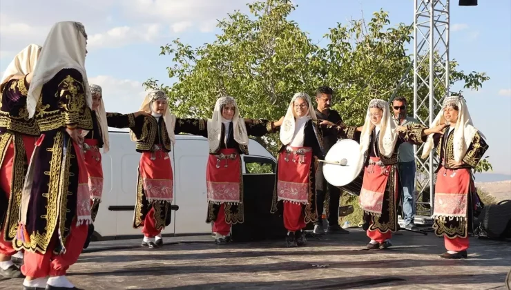 Ürgüp’te 52. Uluslararası Bağ Bozumu Festivali düzenlendi